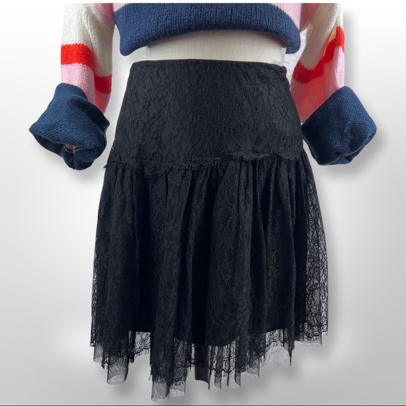 Rugby Ralph Lauren Lace Mini Skirt size 2 - Picture 1 of 2